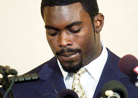 76008336JE011_MICHAEL_VICK_
